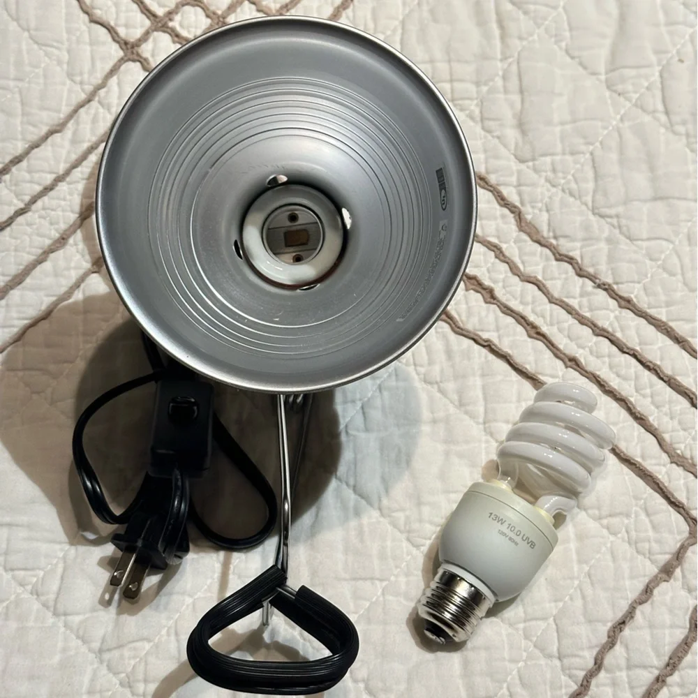 Fluker's Repta-Clamp Lamp, 5.5” | includes 2 bulbs (uvb and basking bulbs) |